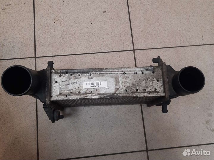 Интеркулер Volkswagen Passat B5 058145805A