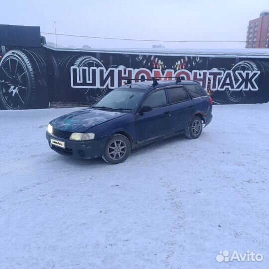 Mazda Familia 1.3 AT, 2001, 150 000 км