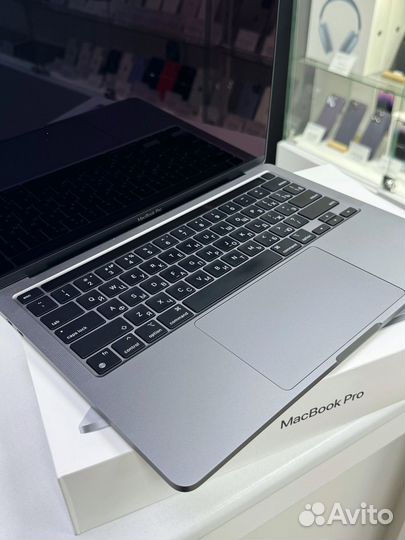 Apple MacBook Pro 13 M1 8/256gb Б/У