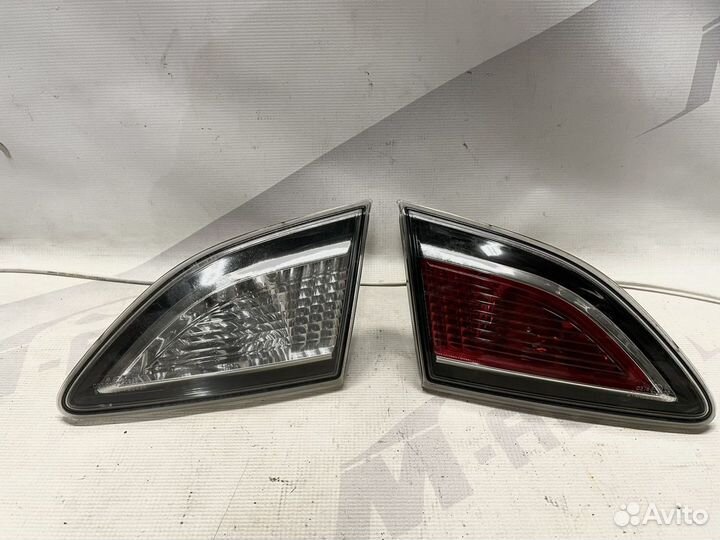 Фонарь крышки багажника Mazda 3 bl седан