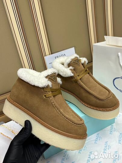 Ботинки Prada женские на меху зима Размер 36-40