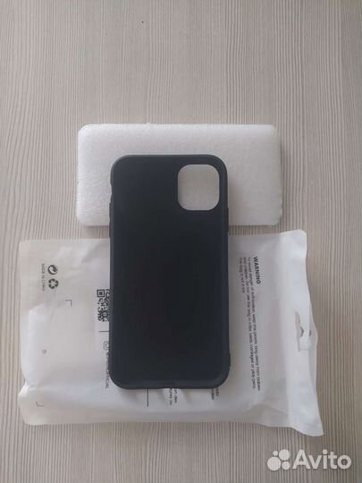 Чехол на iPhone 11