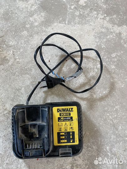 Шуруповерт dewalt