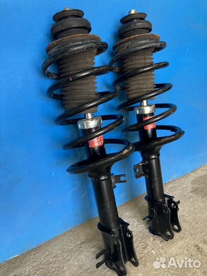 Сойки передние KYB Chevrolet Aveo T250 Разбор