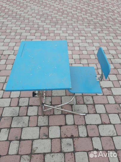 Детский столик и стульчик деревянный