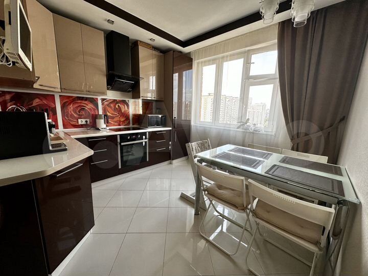 3-к. квартира, 75 м², 12/17 эт.