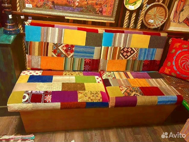 Диван двухместный в восточном стиле
