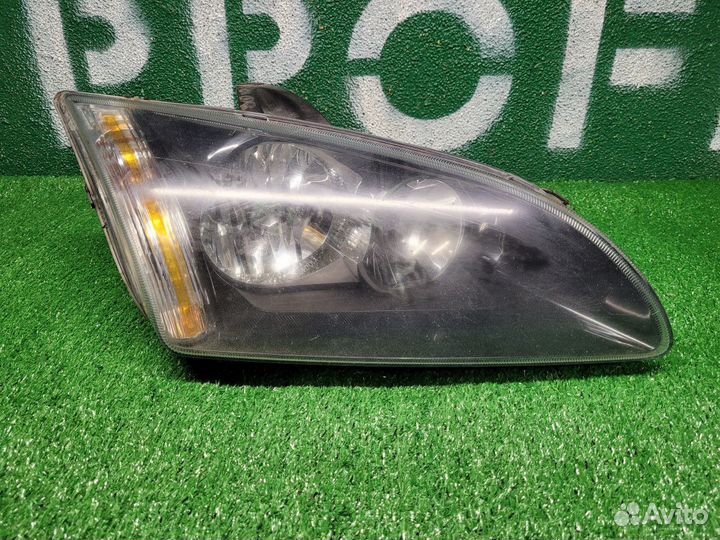 Фара правая Ford Focus 2