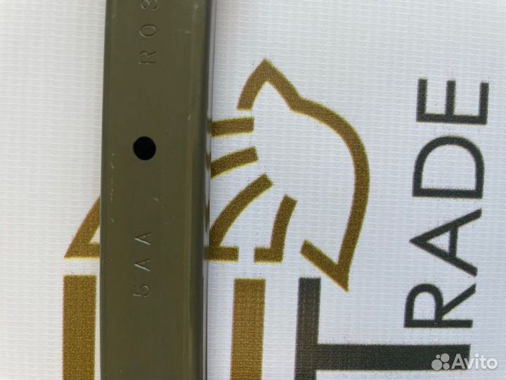 Направляющая стекла двери передняя правая Nissan