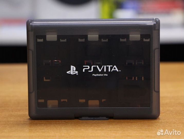 Футляр Hori для 12 игровых флэшкарт черный PS Vita