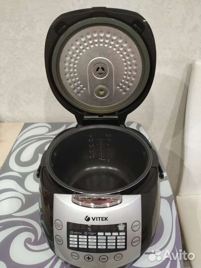 Мультиварка Vitek 4277BK