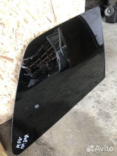 Стекло заднее правое Mazda MPV