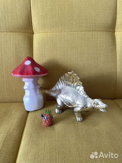 Статуэтка мухомор динозавр ананас Спанч-Боб