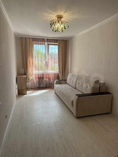 3-к. квартира, 70,2 м², 2/6 эт.