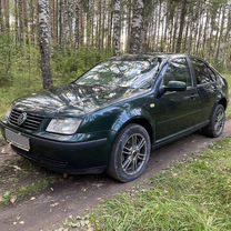 Volkswagen Bora 1.6 MT, 2002, 210 000 км, с пробегом, цена 340 000 руб.