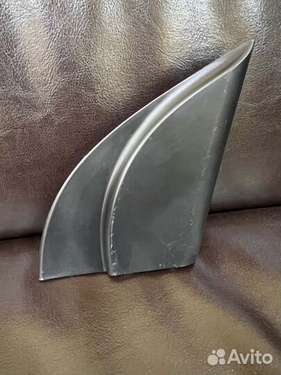 Крышка зеркала правая Hyundai Solaris 1