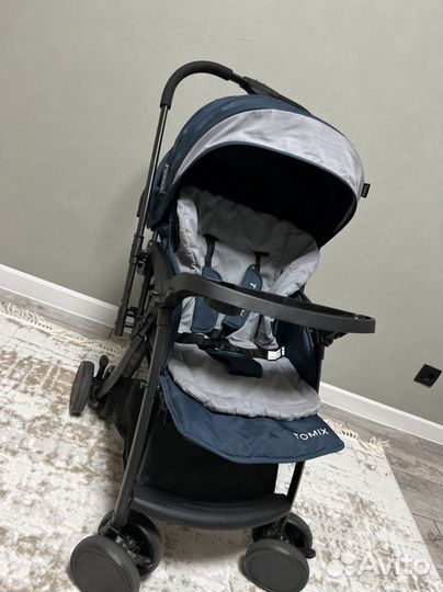 Прогулочная коляска tomix