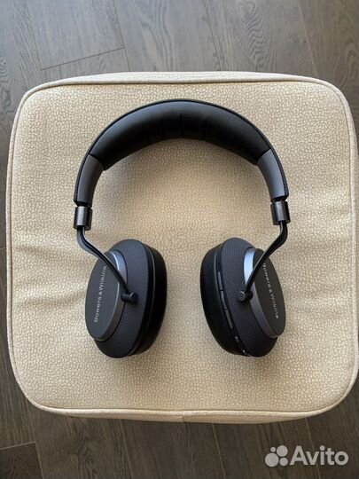 Беспроводные наушники Bowers & Wilkins PX