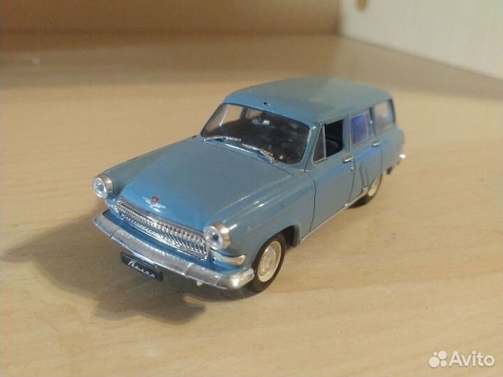 Газ-22 Волга (1:43)