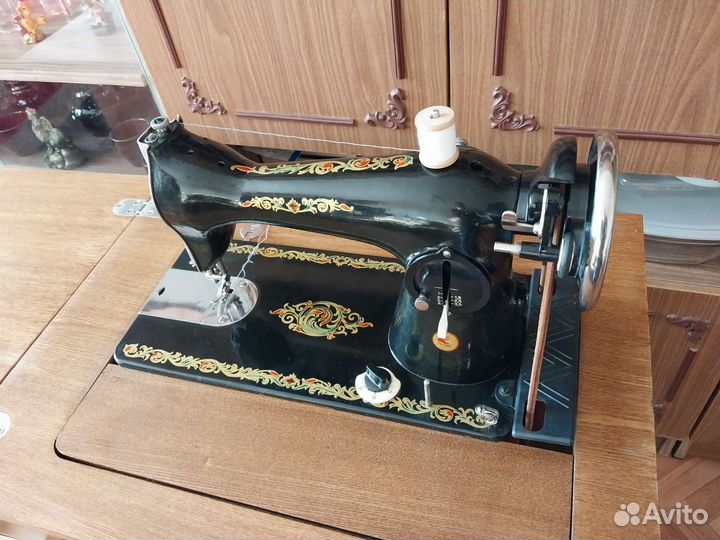 Швейная машинка подольск 2м