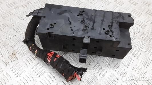 Блок предохранителей volkswagen phaeton 1 (96S01M1