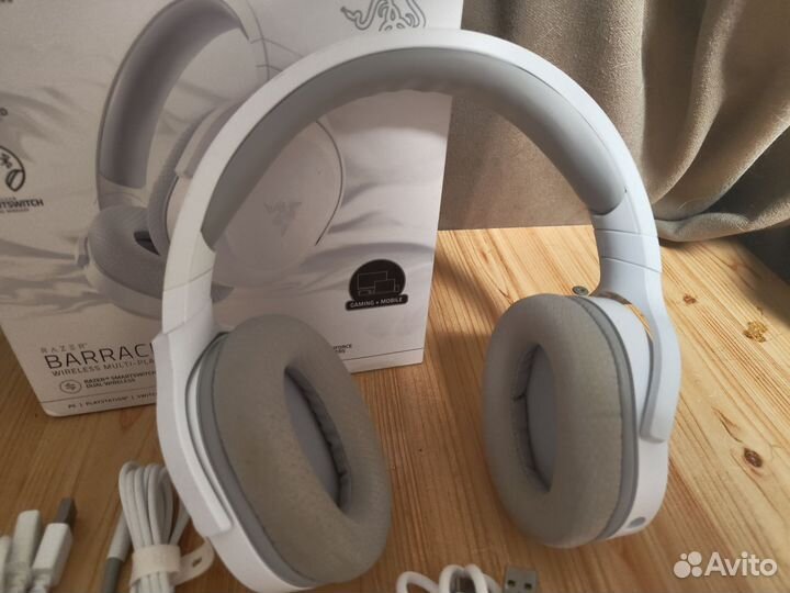 Беспроводные наушники Razer Barracuda X