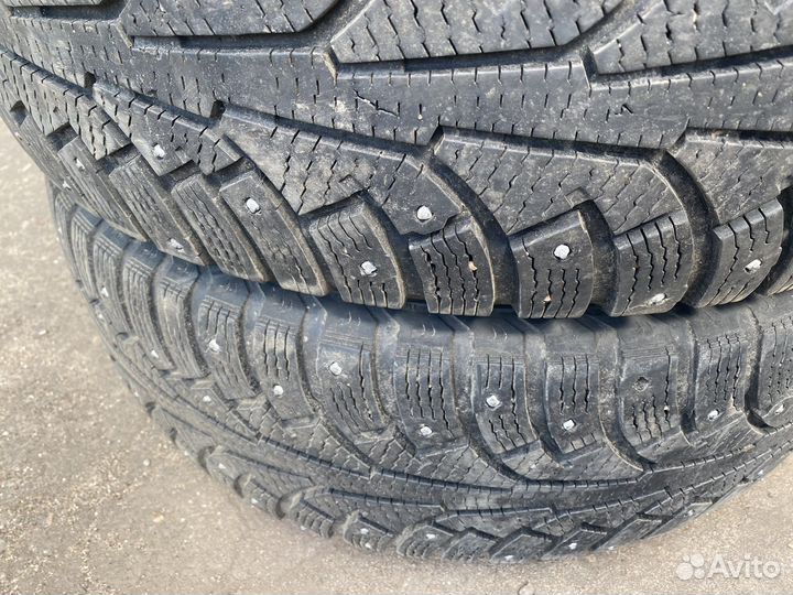 Nokian Tyres Hakkapeliitta 5 215/65 R16 102T