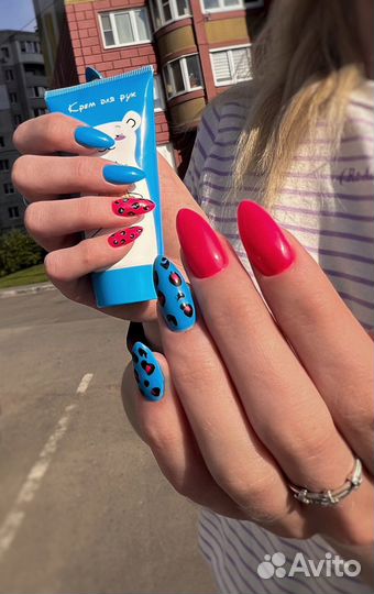 Маникюр с покрытием гель-лаком