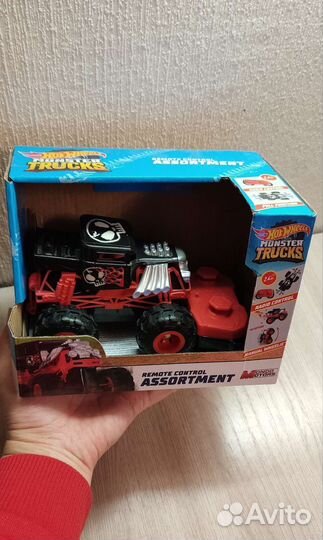 Машина Hot wheels на радиоуправлении