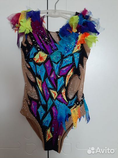 Продам купальники бу для художественной гимнастики