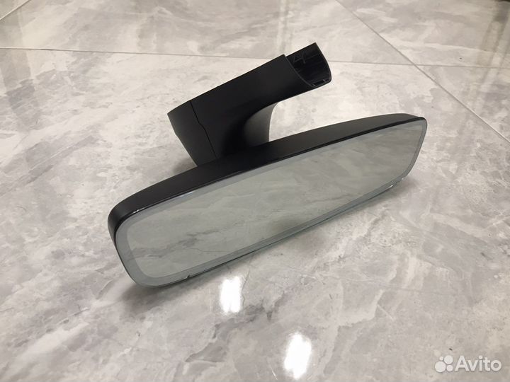 Безрамочное салонное зеркало Passat B8