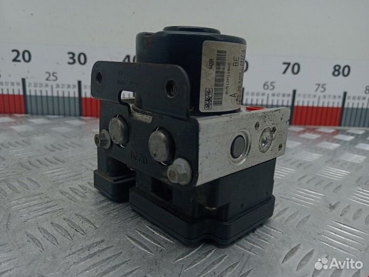 Блок ABS Ford Fiesta 5 рест. 2009 1550294