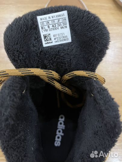 Продам высокие кроссовки hoops adidas зимние