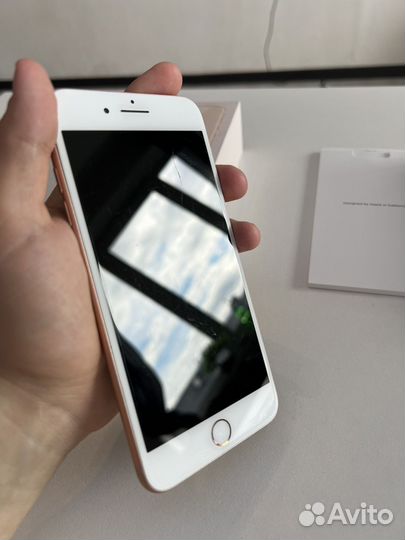 iPhone 8 Plus