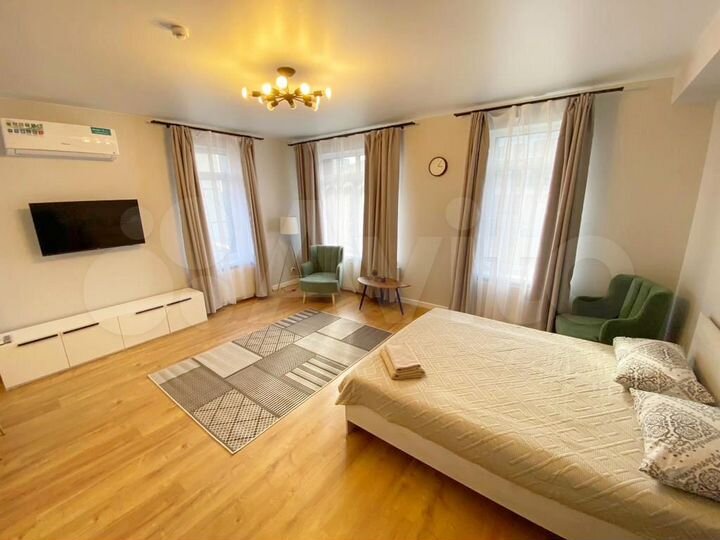 2-к. квартира, 70 м², 2/12 эт.