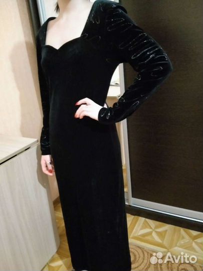 Платье вечернее