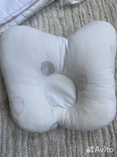 Подушка и бортики на детскую кроватку
