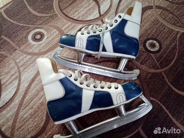 Коньки хоккейные