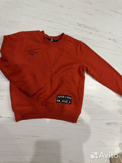 Костюм на мальчика 104 см