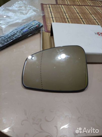 Зеркальный элемент левый Рено Меган 3