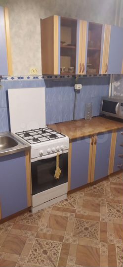 2-к. квартира, 54 м², 4/9 эт.