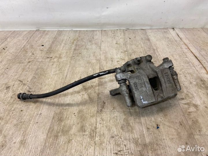 Суппорт задний левый Mitsubishi Outlander CW5W