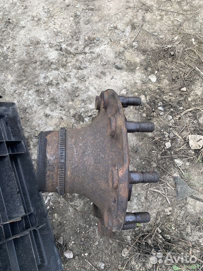 Ступица передняя 1626994 volvo, FH 12