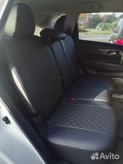 Автомобильные чехлы из экокожи на Toyota Rav-4