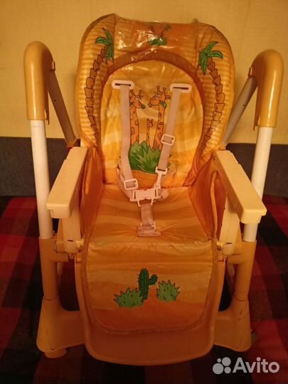Стульчик для кормления