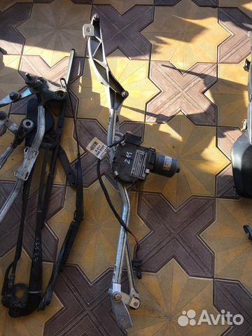 Трапеция стеклоочистителей Мерседес w211