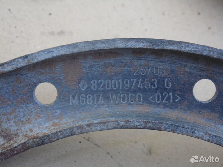 Кронштейн крепления подрамника Рено Сценик 2