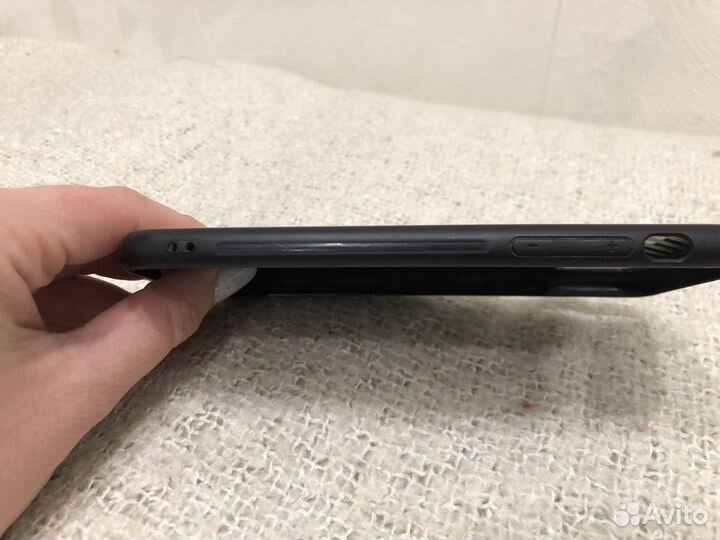 Чехол на iPhone X