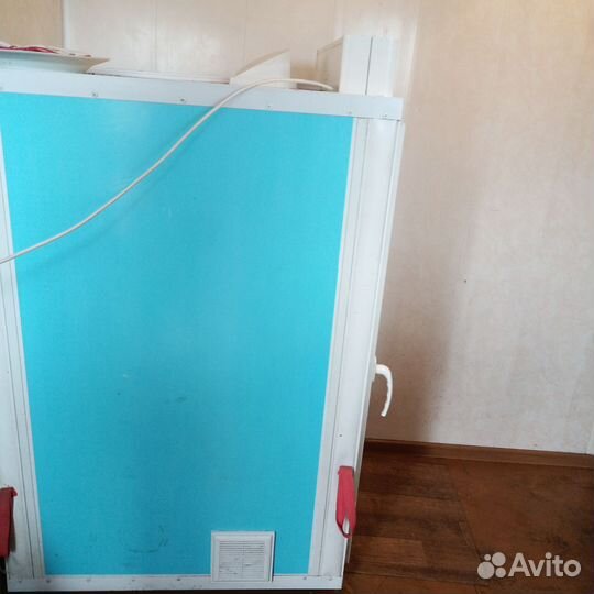 Инкубатор автоматический