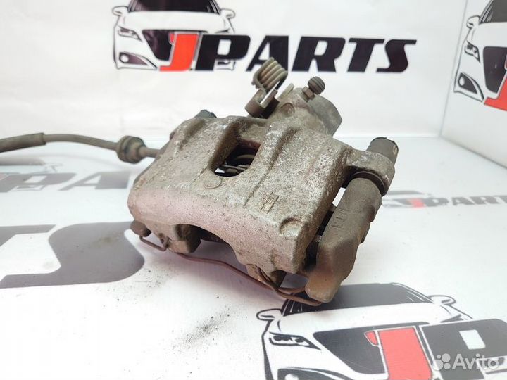 Суппорт тормозной задний Mazda 3 BK